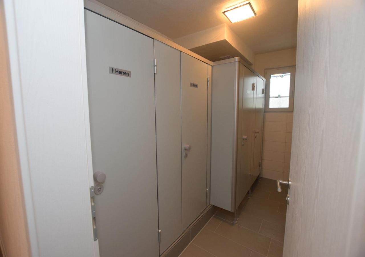 Ab Moehringen Messe Zimmer Штутгарт Экстерьер фото
